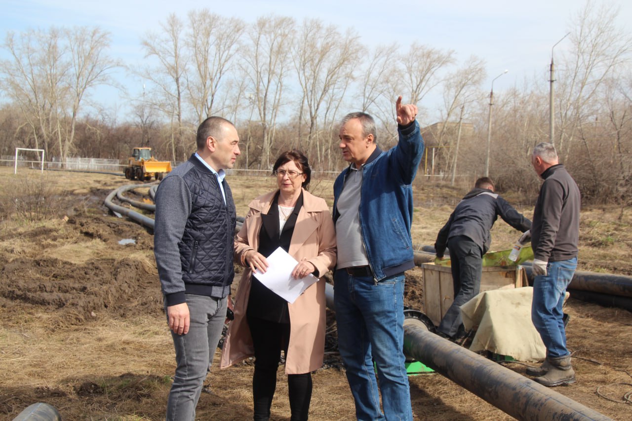 В поселке Зауральском стартовал сезонный ремонт сетей водоснабжения