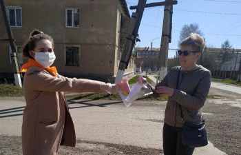 Волонтеры ДДТ «Алый парус» Еманжелинского района присоединились к Всероссийской акции #МыВместе
