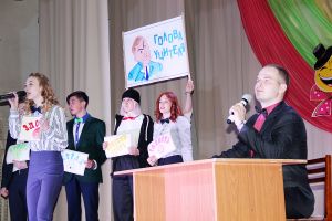 В Еманжелинске прошел фестиваль КВН: «Шутки» из 16-й школы – дважды чемпионы