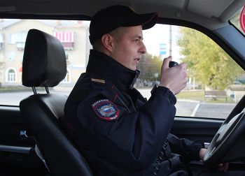 В Красногорском угнали иномарку, припаркованную около многоэтажного дома