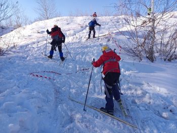 Еманжелинские туристы совершили несколько лыжных походов и приняли участие в соревнованиях