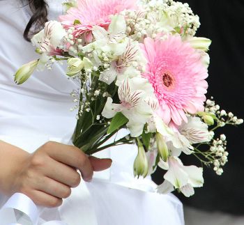 В 2021 году в Еманжелинском районе был зарегистрирован возрастной брак, в котором жениху за 85