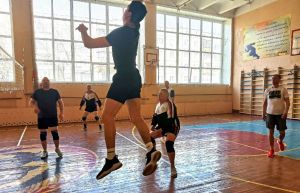 В Зауральском состоялся традиционный мемориал Молчанова по волейболу