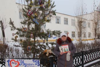 В Еманжелинске названы победители районного конкурса на лучшее оформление новогодних елок