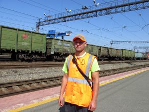 Владимир Титяев работает составителем поездов - железнодорожником он стал пять лет назад 