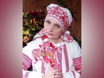 Мастерица из Чебаркульского района благодаря соцконтракту открыла студию текстиля в народном стиле