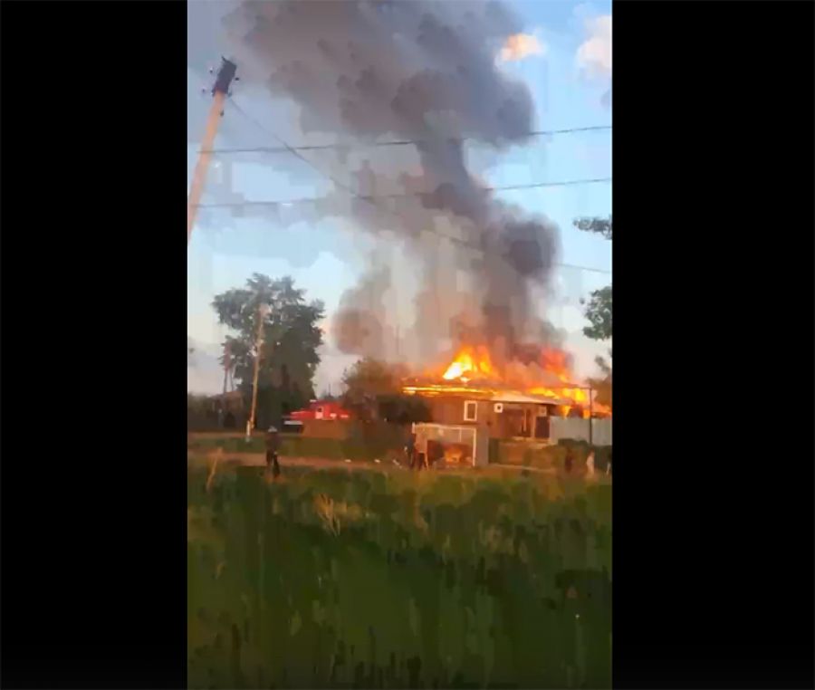 Причиной пожара частного дома в Омске, где погибли женщины, стала не сигарета, а поджог — sozvezdie-talantov.ru