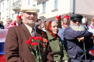 Еманжелинцы отпраздновали День Победы