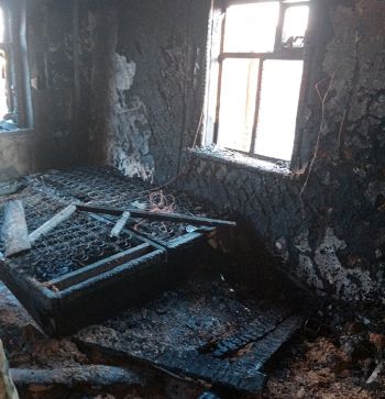 В Красногорском из-за перегрузки электросети сгорел частный дом и многодетная семья осталась без одежды, мебели...
