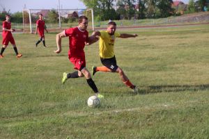 Еманжелинцы и красногорцы сыграли вничью в очередном матче первенства Челябинской области по футболу