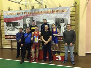 Борцы из Красногорского Еманжелинского района привезли две медали из Чебаркуля