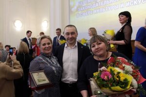Премией Законодательного Собрания Челябинской области награждены Наталия Хомутинина и Наталья Мещерякова