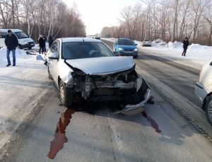 Не выдержал дистанцию: в Еманжелинске в аварии пострадали три авто
