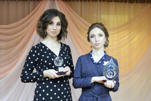 Победительницы Анна Новокрещинова и Елена Бутько