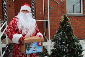 Ведомственный Дед Мороз вручил подарки ветеранам ОВД и семьям полицейских, погибших при исполнении служебного долга