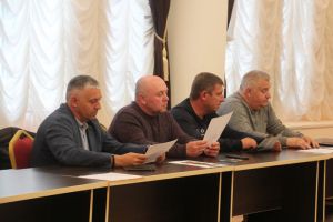 Актуальные вопросы ЖКХ по традиции стали главной темой повестки очередного заседания городского Совета депутатов Еманжелинска