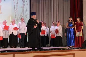 В Еманжелинске пошел традиционный пасхальный концерт
