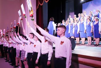 24 коллектива, более 500 человек, приняли участие в районном фестивале «Битва хоров»