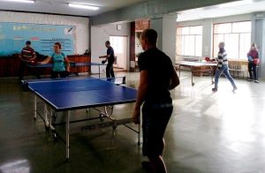 В праздничные и каникулярные дни в Еманжелинском районе прошли соревнования по теннису для детей и взрослых