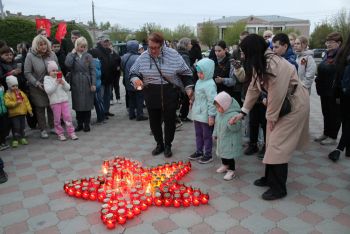 В Еманжелинске прошла акция «Свеча памяти»