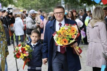 По поручению Алексея Текслера в Челябинской области стартуют выплаты единовременного пособия на подготовку детей к учебному году
