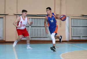 Баскетболисты школ № 4 и 15 – победители традиционного в Еманжелинске Кубка Афонькина