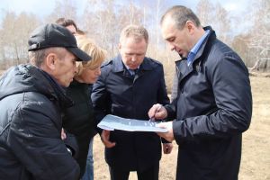 В связи с ситуацией с водоснабжением поселок Красногорский с рабочим визитом посетил вице-губернатор Алексей Фартыгин
