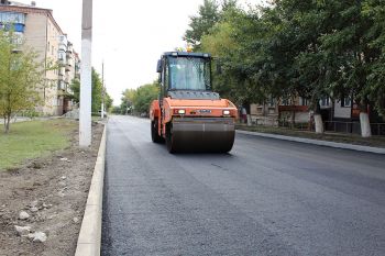 В Еманжелинске продолжается ремонт по нацпроекту «Безопасные и качественные дороги»