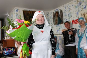 Руководит отделением милосердия помощник настоятеля храма Елена Щепетова