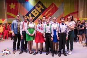 Еманжелинская команда КВН «ВеселО» стала бронзовым призером школьной лиги Челябинска