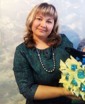Серебряная медаль, красный диплом… Наталья Соболева из Еманжелинска за что берется, то делает на «отлично». Она мама трех богатырей!