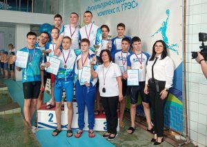 Пловцы Еманжелинского района завоевали медали и улучшили личные достижения на открытых соревнованиях в Троицке