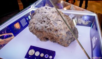 Челябинский метеорит может попасть на новую купюру достоинством 200 рублей