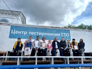 В Еманжелинске муниципальный этап фестиваля «Семейное ГТО» выиграла семья Ковтун
