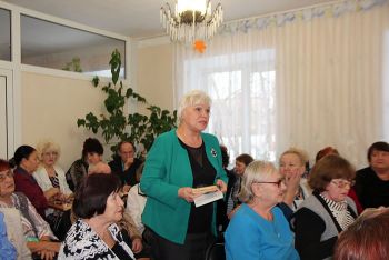 В Еманжелинске на базе комплексного центра социального обслуживания населения работает литературная гостиная