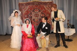 Еманжелинский театральный коллектив «Ретро» стал лауреатом фестиваля любительских театров «Две маски»