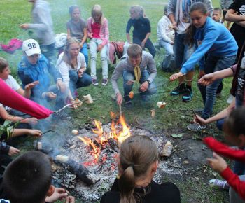 В Еманжелинске открыт дополнительный набор школьников на первую смену в загородный лагерь «Золотой колос»
