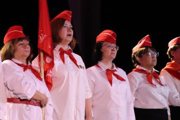 В Еманжелинске организовали слет «красных галстуков», посвященный столетию Всесоюзной пионерской организации