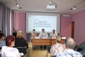 В Еманжелинске прошла встреча с жителями многоквартирных домов в рамках проекта «Школа грамотного потребителя»
