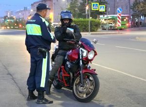 В Челябинской области в профилактическом мероприятии «Мотоциклист» задействованы не только инспекторы ГИБДД, но и сотрудники других подразделений