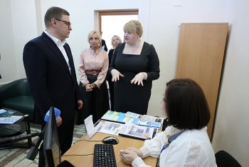 Психологи, реабилитологи, юрисконсульты – в Челябинской области участникам спецоперации и их семьям будет оказана мобильная помощь