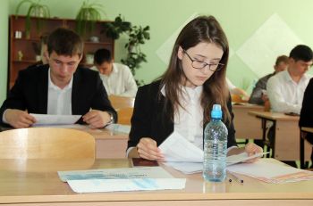 Сегодня, 30 мая, выпускники школ сдавали первый обязательный ЕГЭ по русскому языку