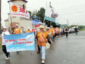 В Еманжелинске состоялся новый марш-бросок любителей скандинавской ходьбы