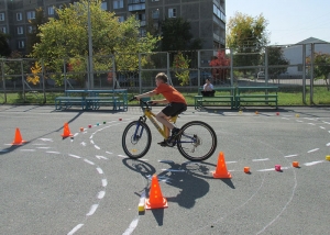 8 сентября в Еманжелинске прошли районные соревнования «Безопасное колесо-2015»