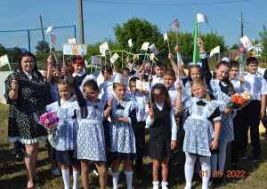 1 сентября многие ученики и учителя Челябинской области, в том числе из Еманжелинска, отказались от цветов