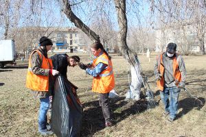 В Еманжелинском районе 15 апреля начались весенние субботники по очистке территорий