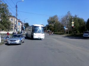 14 сентября в Еманжелинске под автобус попал пешеход