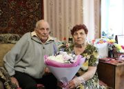 Еманжелинцы Анна Григорьевна и Анатолий Степанович Гилевы вместе 65 лет