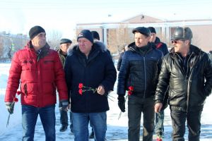 В Еманжелинске прошел митинг «Вспомним…», посвященный 33-й годовщине вывода советских войск из Афганистана