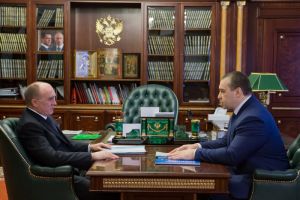 Губернатор Челябинской области обсудил с Евгением Светловым перспективы развития Еманжелинского района